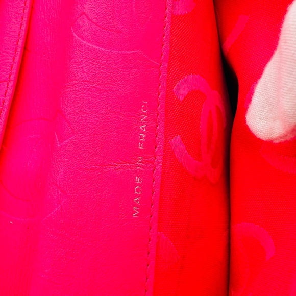 Chanel Large Quilted Wallet - Picture 6 of 10